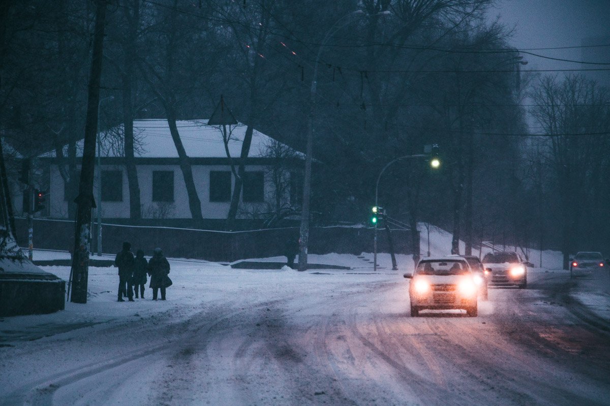 Весна прогуливает первый месяц