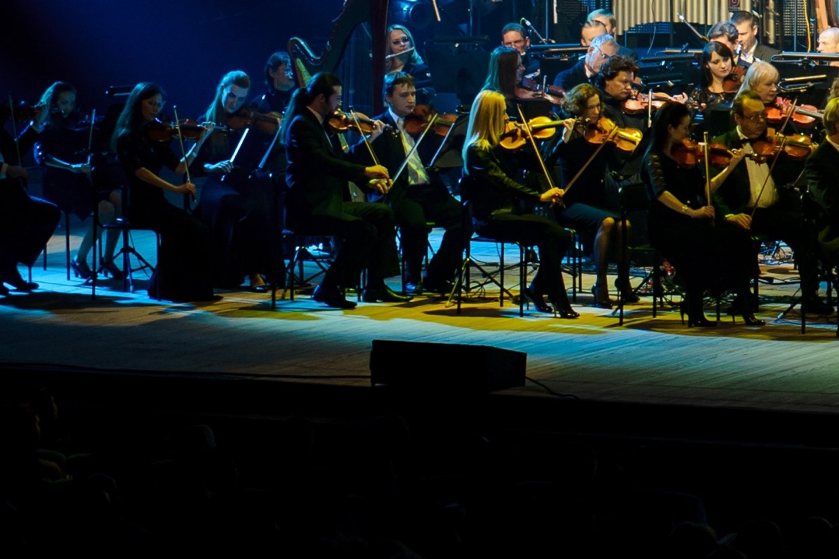 Rock Symphony - единое монолитное произведение. Rock Symphony - единое монолитное произведение.