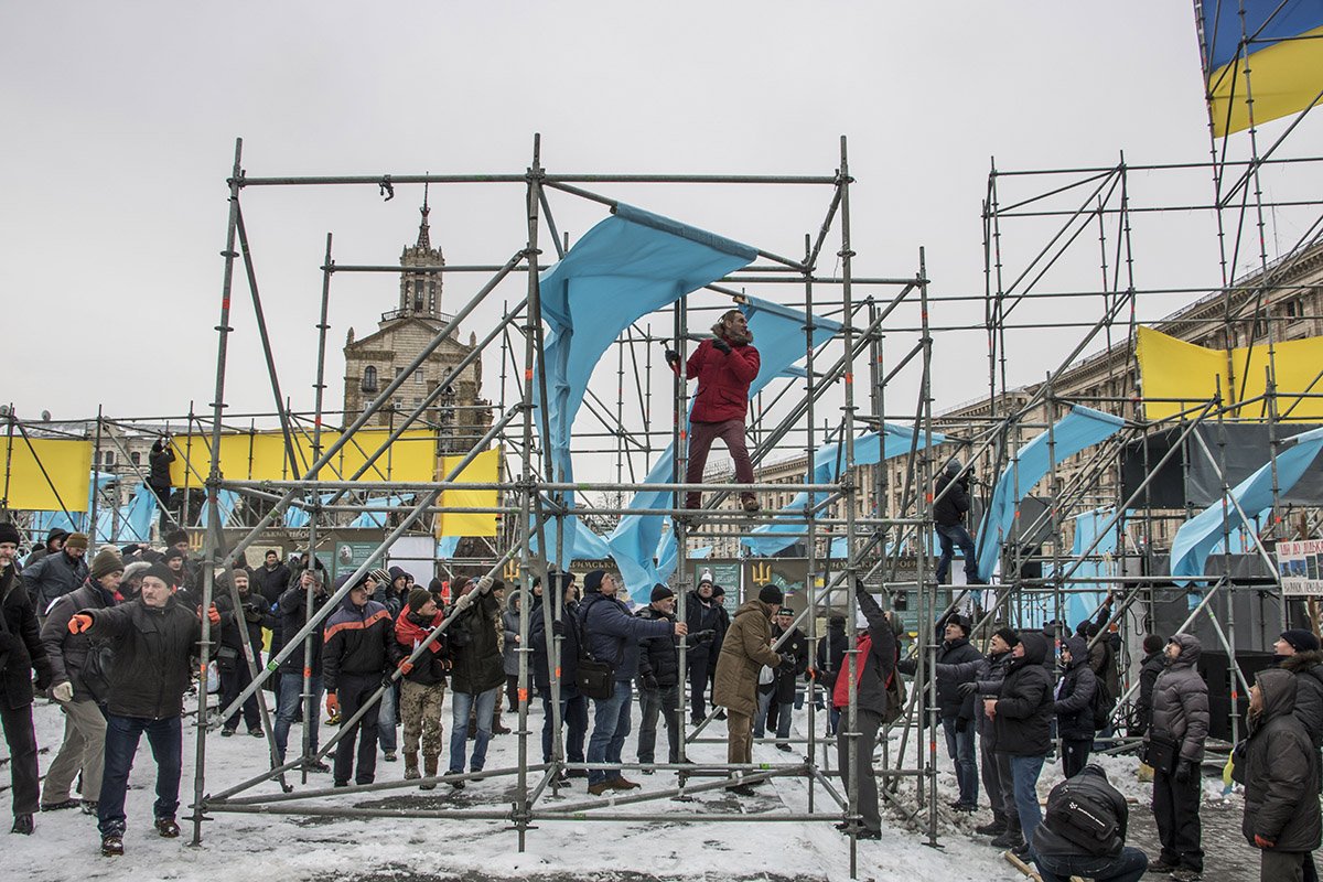 Конструкции установил горсовет Киева к годовщине аннексии Крыма