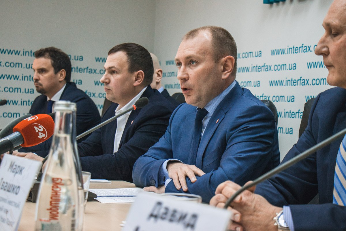 Сотрудниками прокуратуры изъяли 130 тысяч гривен в первом отделении "Новой Почты" Харькова. Эта сумма  - денежные переводы клиентов, есть документы, это подтверждающие.