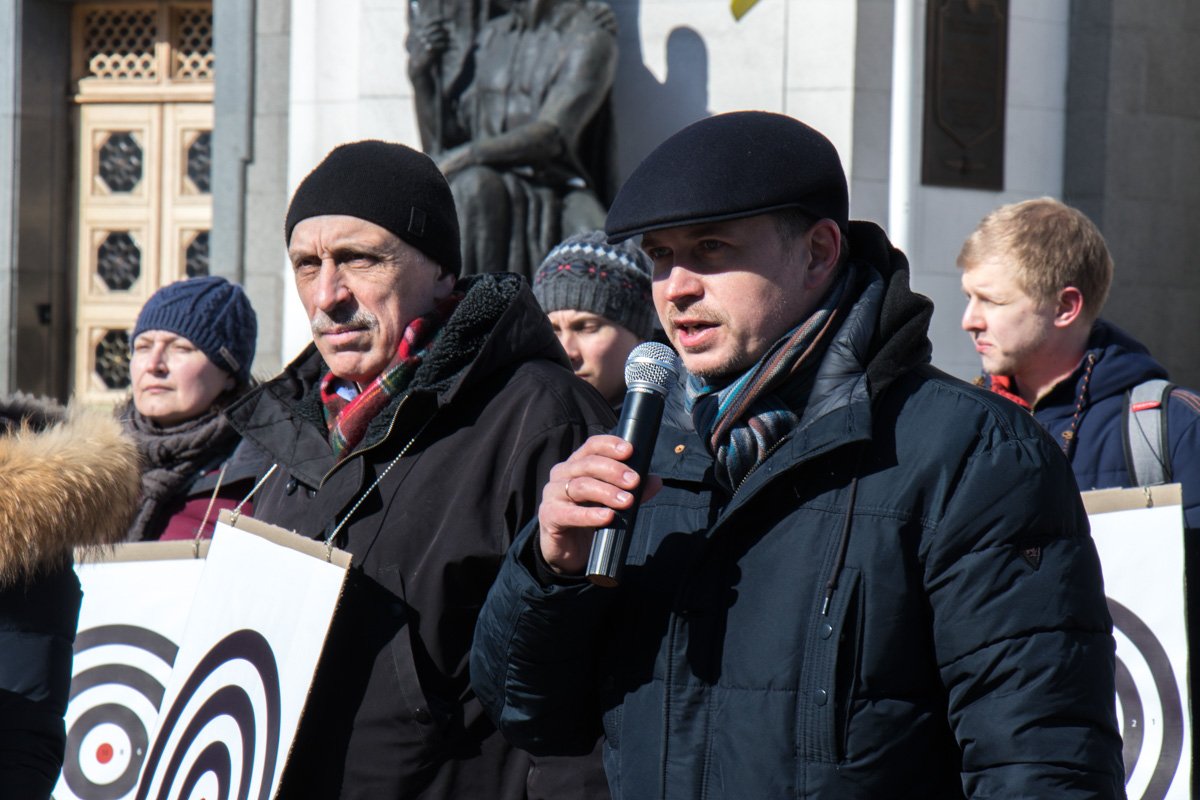 Александр Павличенко считает, что декларирование активистов - это нарушение прав человека Александр Павличенко считает, что декларирование активистов - это нарушение прав человека