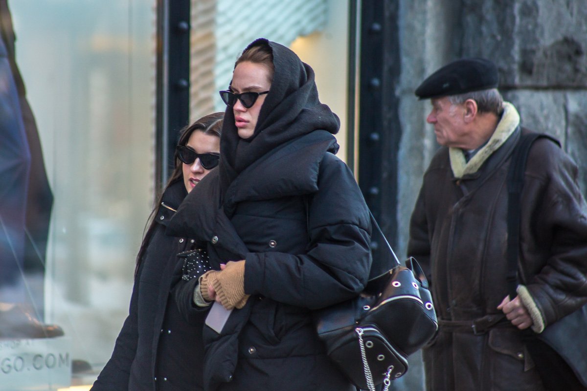 Улыбнусь, когда в самом деле потеплеет