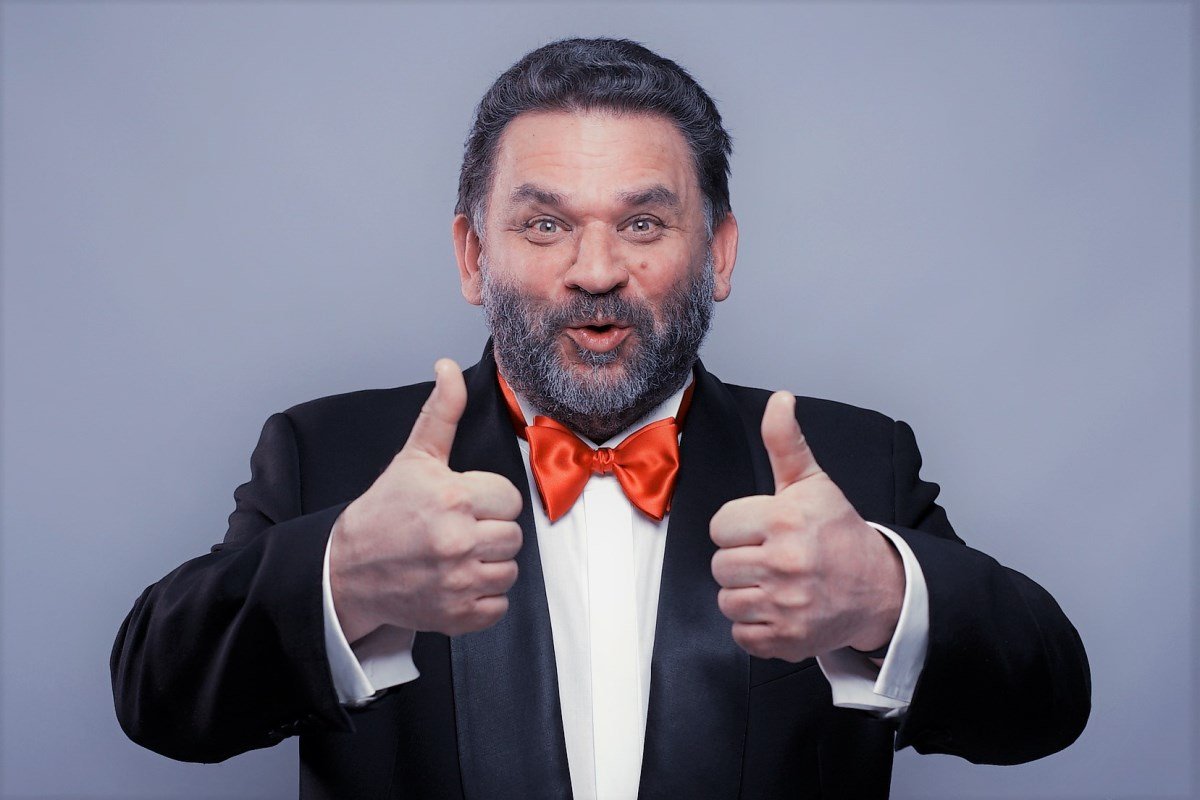 В роли Актёра - Валерий Чигляев