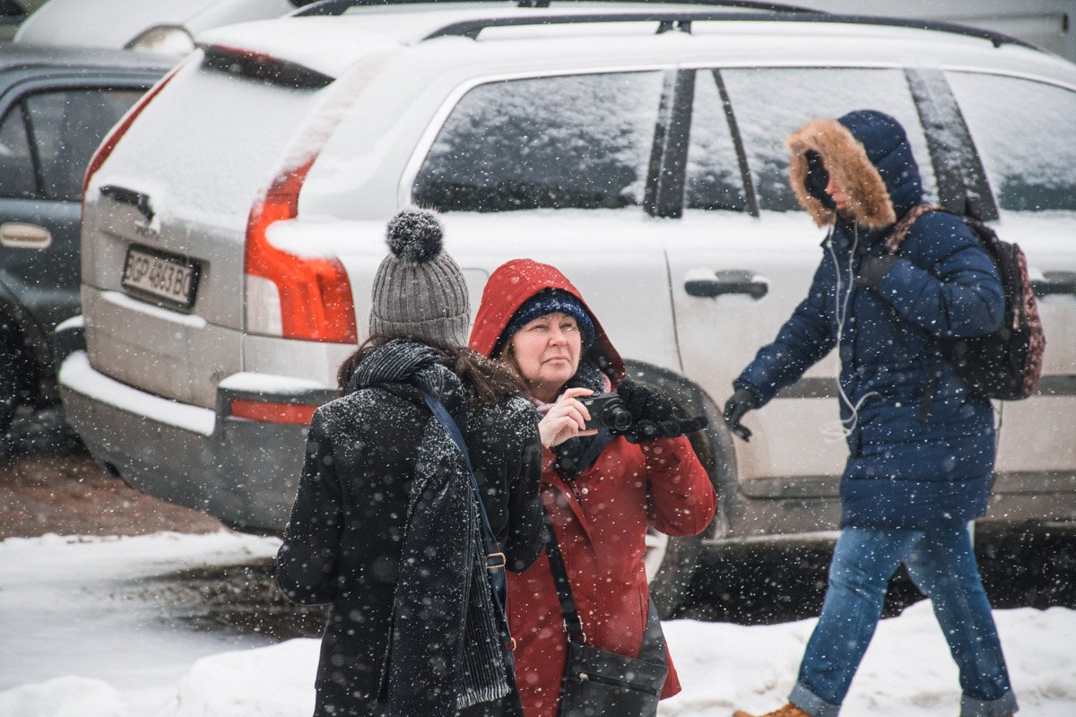 В непогоду техника иногда отказывается работать 