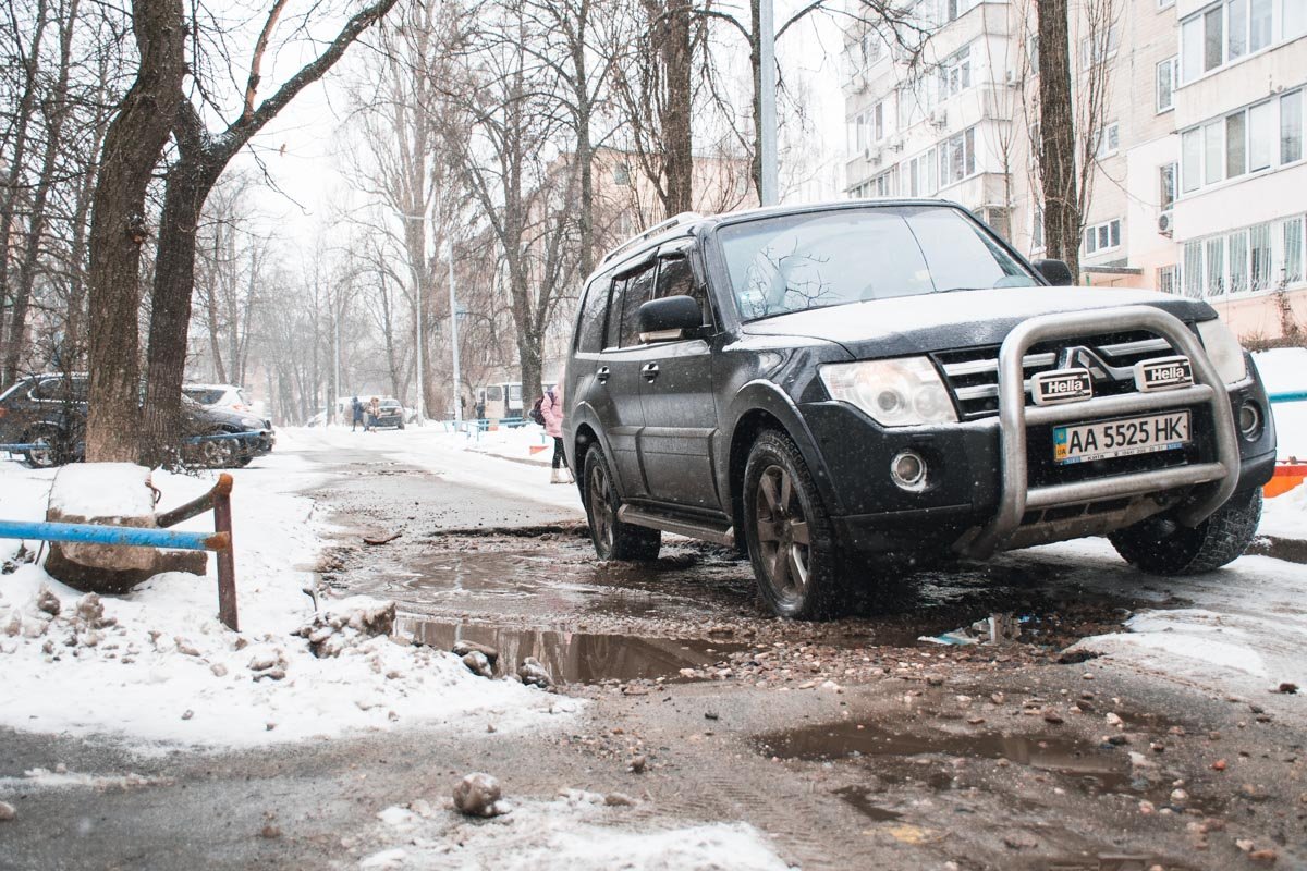 Автомобилям, в отличие от пешеходов, еще удается проехать без потерь Автомобилям, в отличие от пешеходов, еще удается проехать без потерь