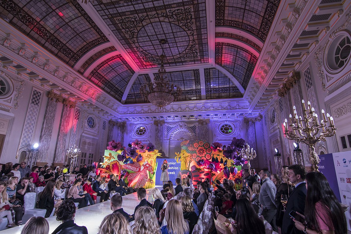 Международный детский показ провели в День счастья