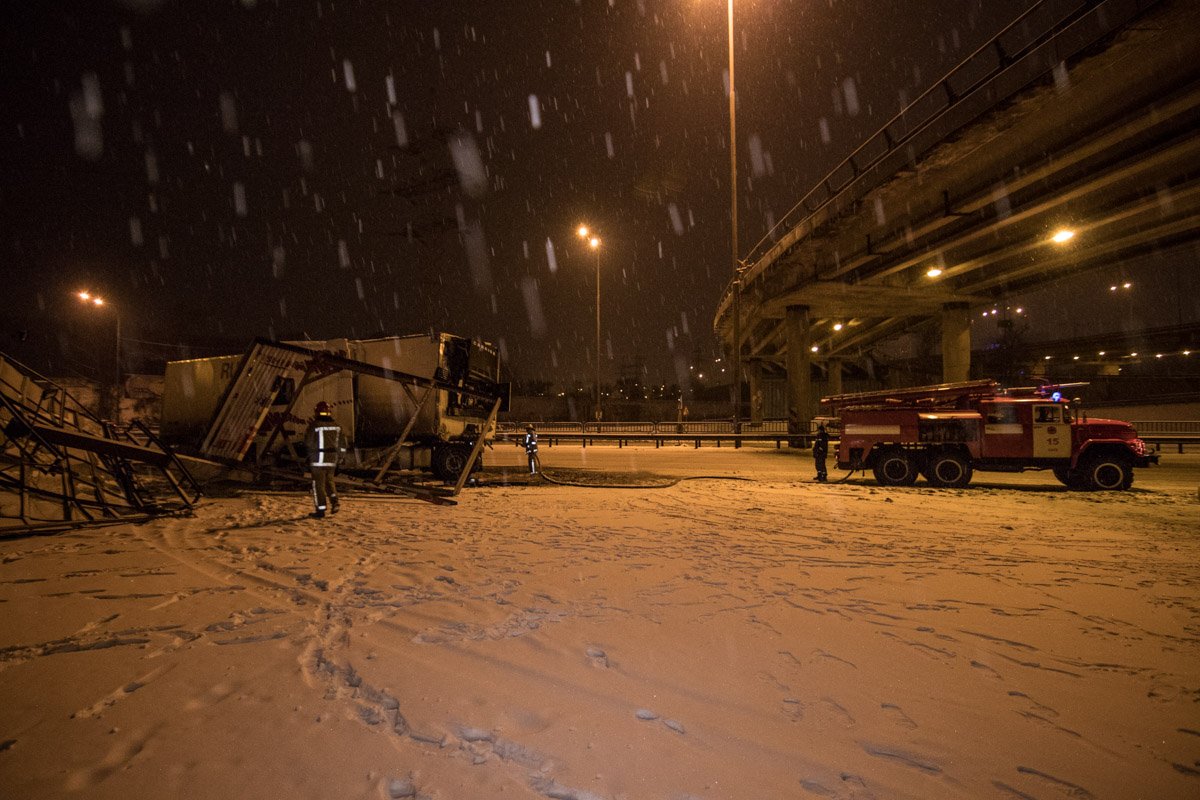 На месте работал расчет ГСЧС