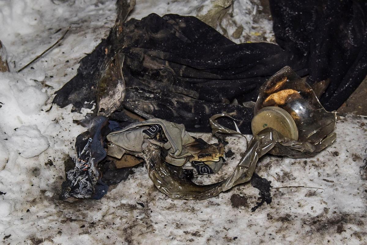 Остатки дотлевающего хлама