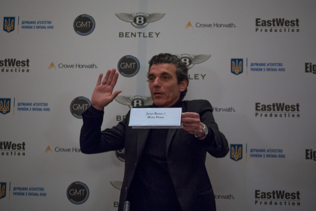 Продюсер Олиас Барко шутит, что он Жан Рено