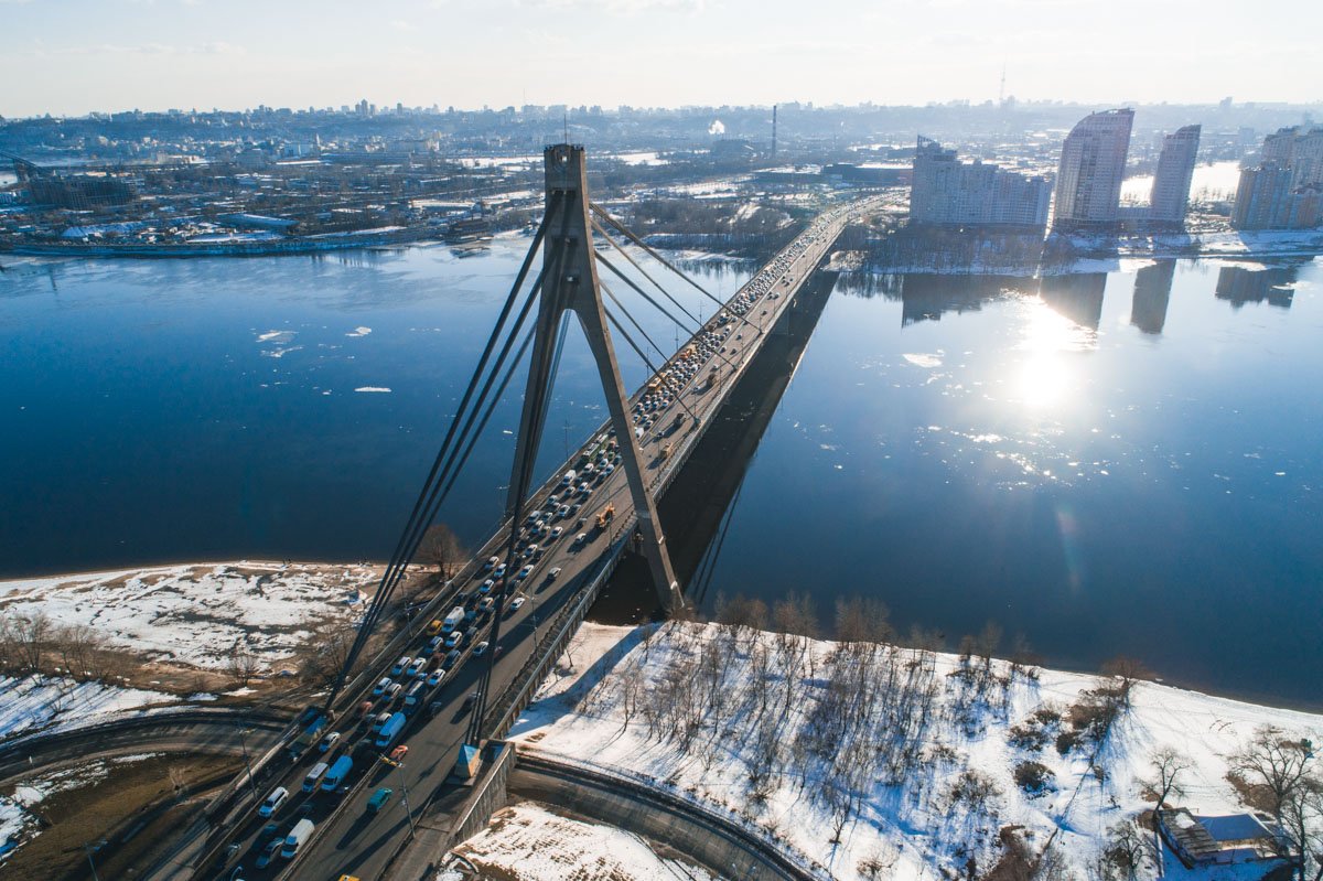 На этом мосту еще 4 мелких ДТП На этом мосту еще 4 мелких ДТП