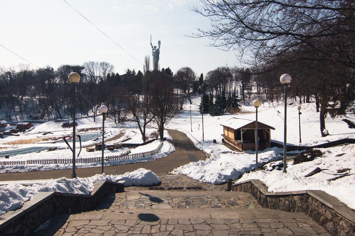 Центр внимания парка - Родина Мать