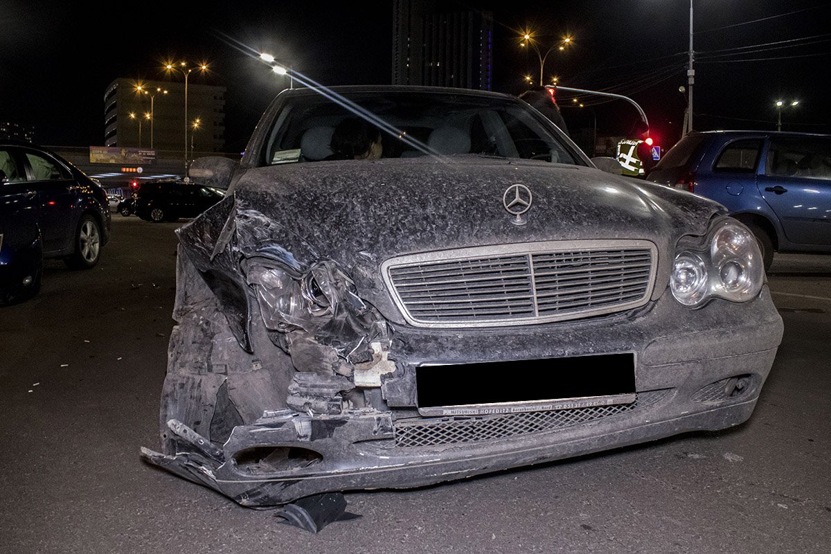 Бамперы машин сильно пострадали Бамперы машин сильно пострадали