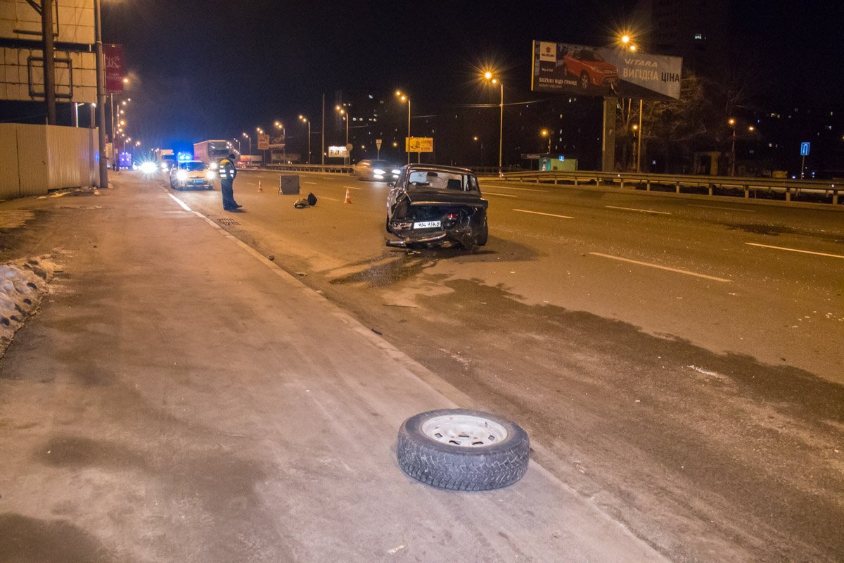 Обе машины двигались в одном направлении Обе машины двигались в одном направлении