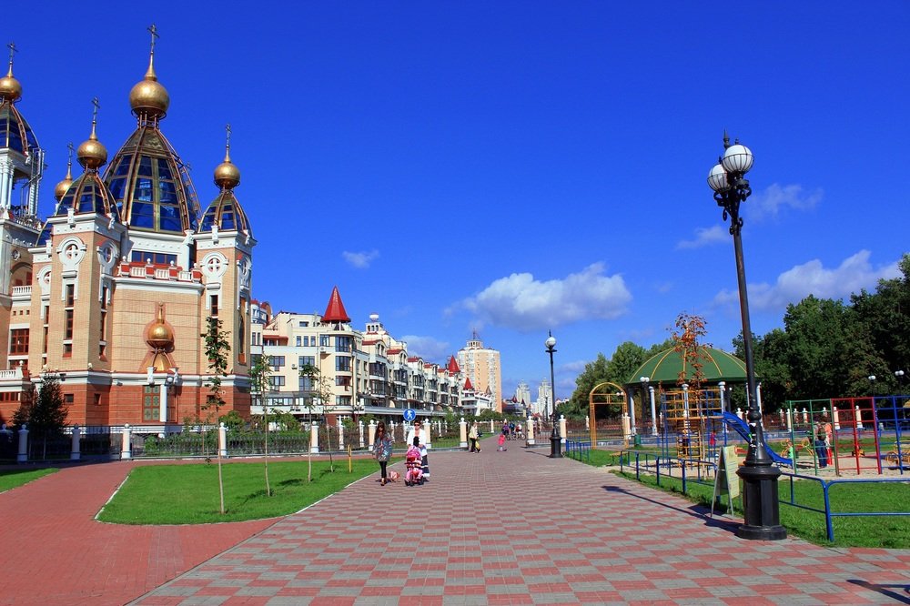 Оболонская набережная