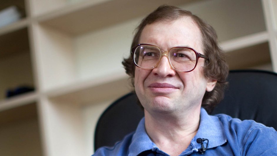 В 90-х Мавроди организовал одну из крупнейших финансовых пирамид