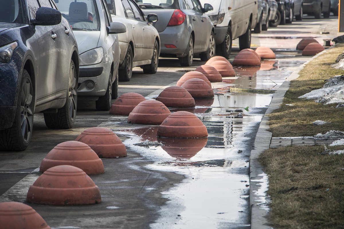На Драгомирова велосипедисту стоит стать экстремалом 
