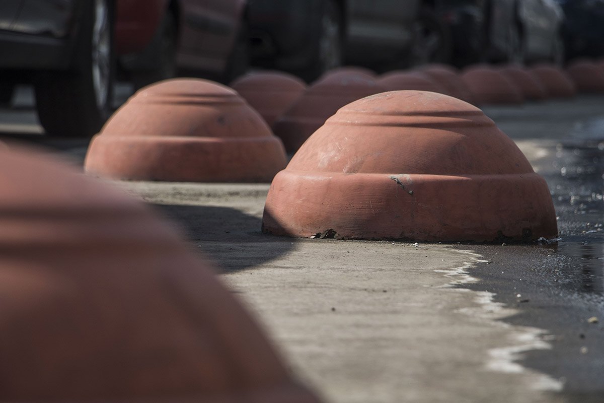 Тут можно проехать только зигзагом