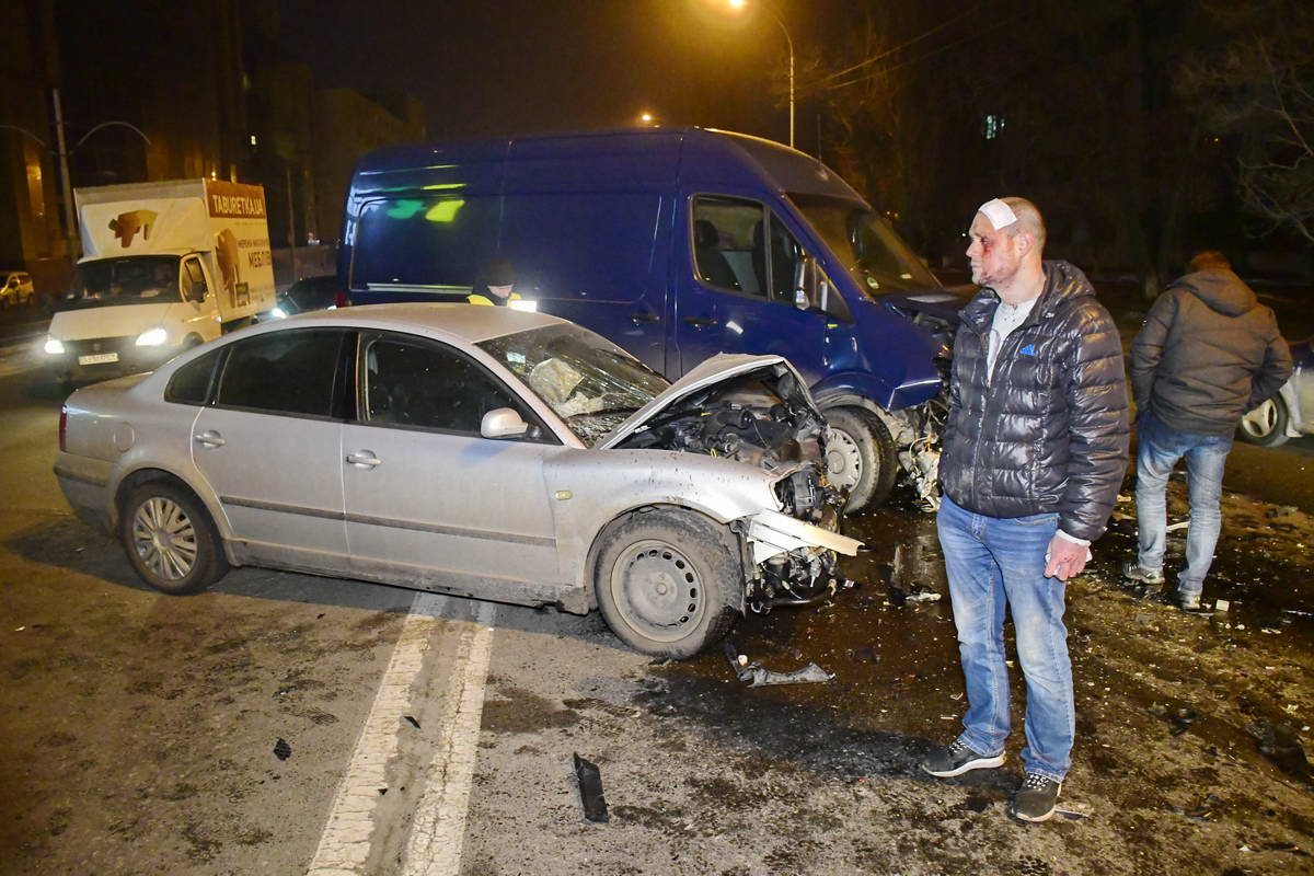 Volkswagen вылетел на встречную полосу