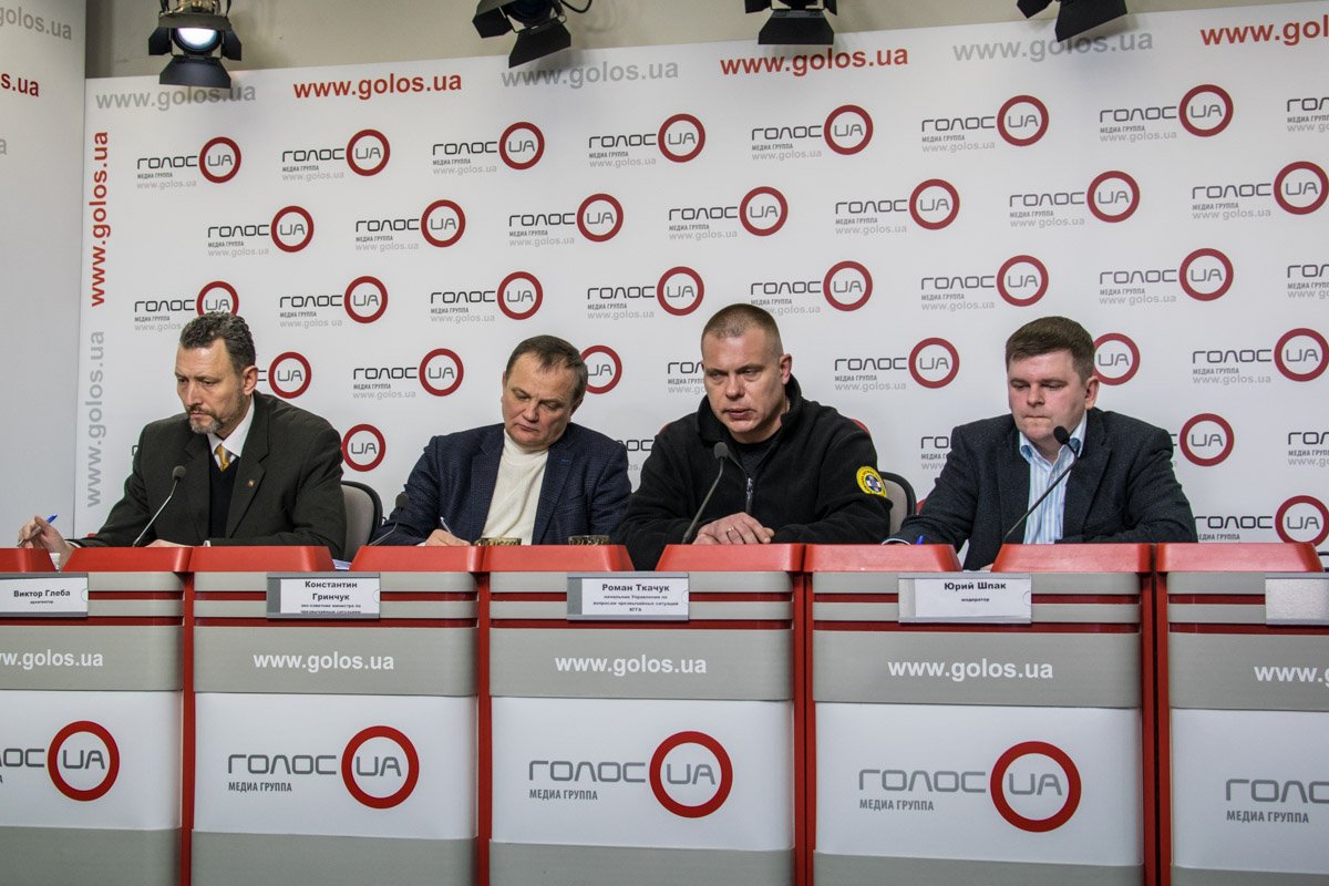 Спикеры озабочены проблемами пожарной безопасности в ТРЦ Киева Спикеры озабочены проблемами пожарной безопасности в ТРЦ Киева