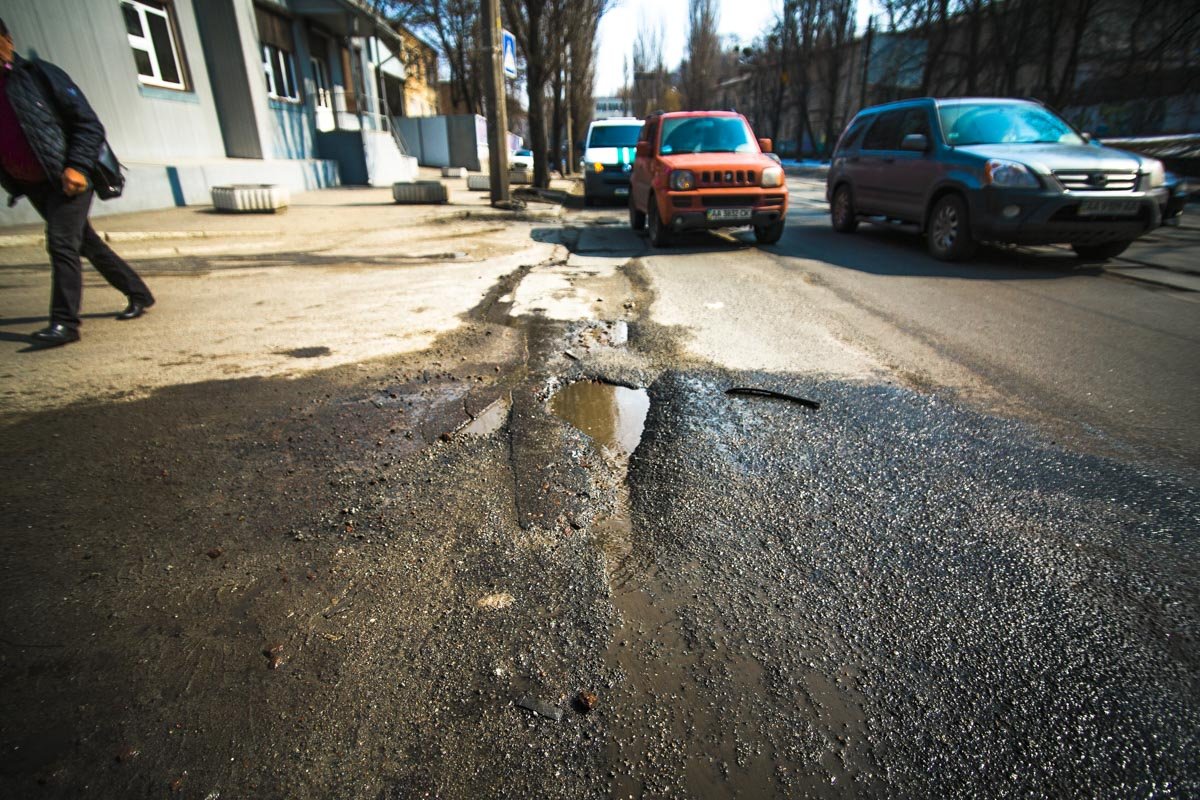 Дорожное покрытие по улице Глубочицкой ремонтировали в 2017 году