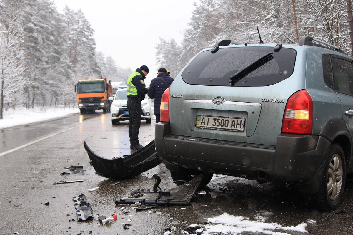 На месте аварии образовалась пробка