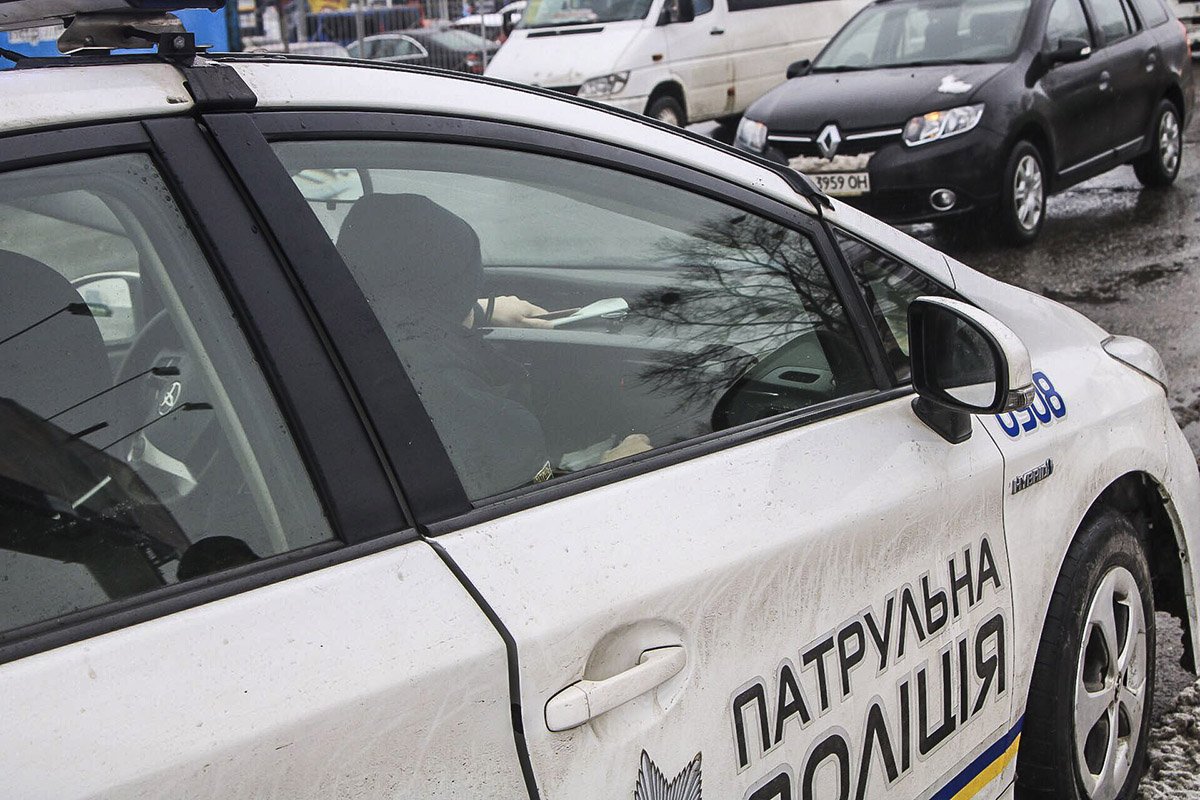 ДТП в Киеве на Большой Окружной: водитель Жигулей попал в больницу 5