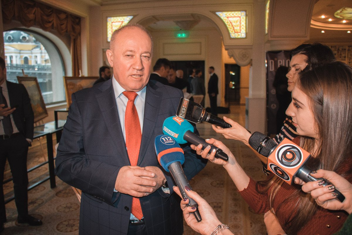 Народный депутат Виктор Чумак Народный депутат Виктор Чумак