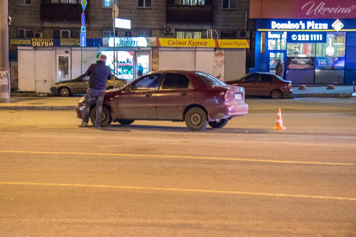 Водителю Lanos избежать столкновения не удалось Водителю Lanos избежать столкновения не удалось