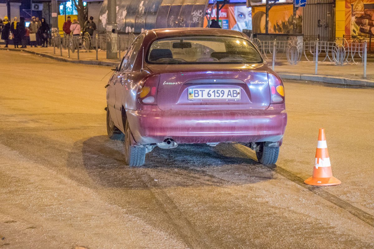 До пешеходного перехода пострадавший не дошел 20 метров До пешеходного перехода пострадавший не дошел 20 метров