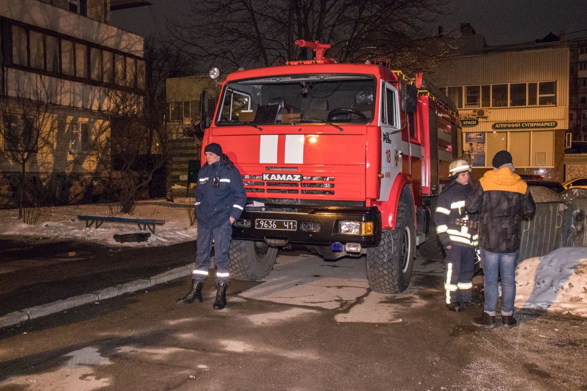 Вызов на линию 101 поступил около 4:40 Вызов на линию 101 поступил около 4:40