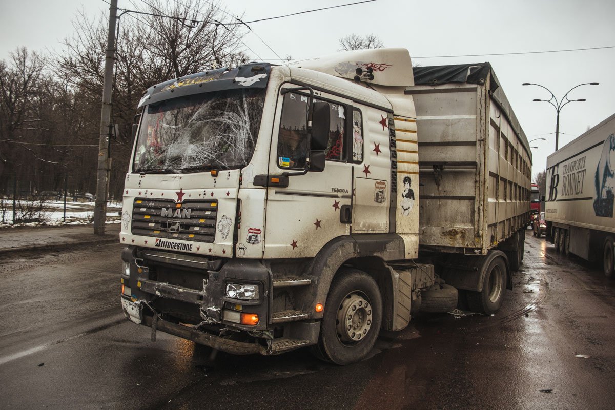 ДТП на Заболотного в Киеве