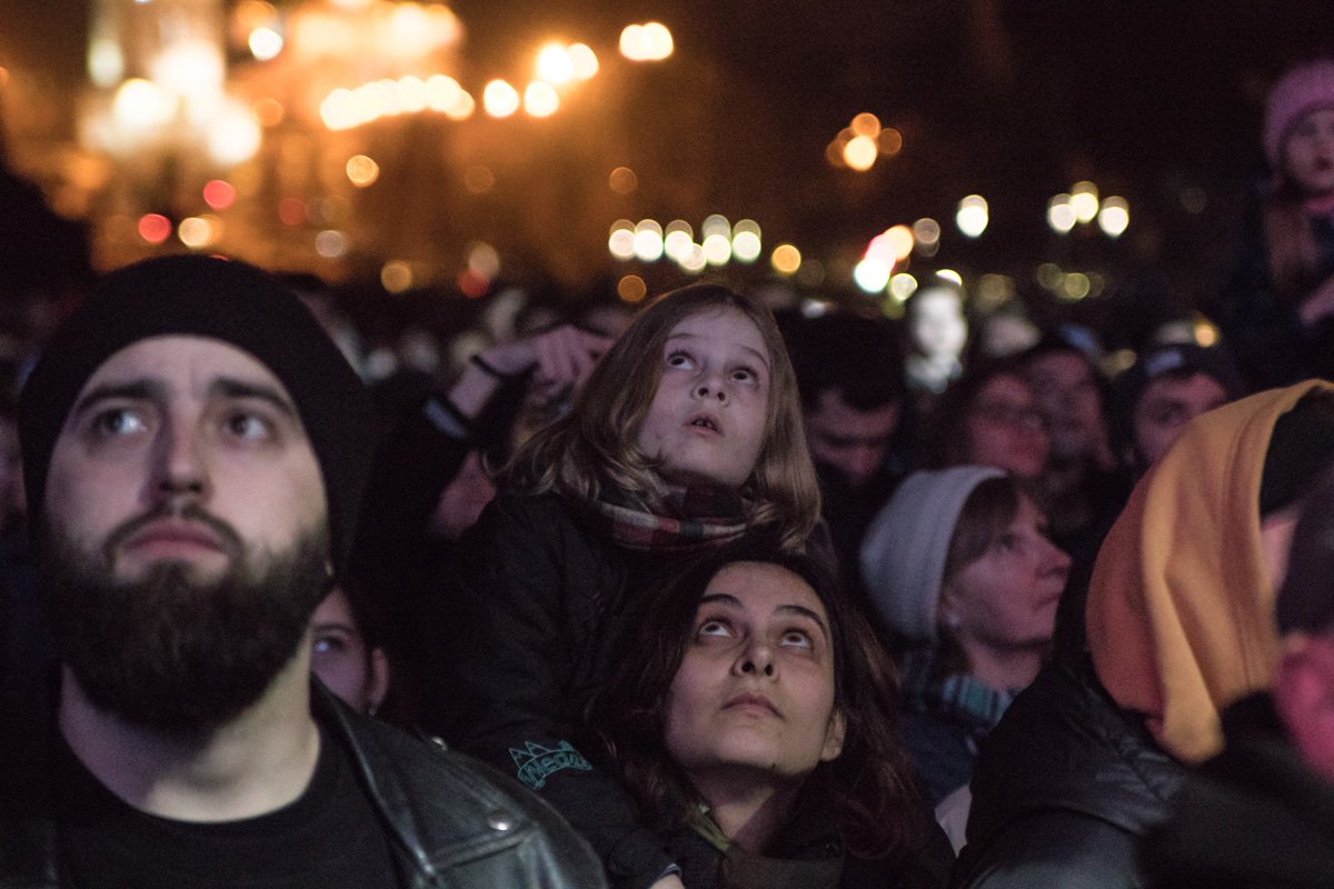 Главная тема произведения - поиск ответа на вопрос, что такое свобода,равенство и братство