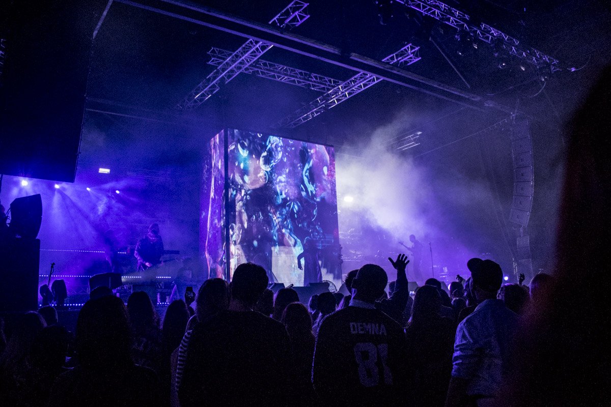 Лу назвала всех присутствующих самыми модными