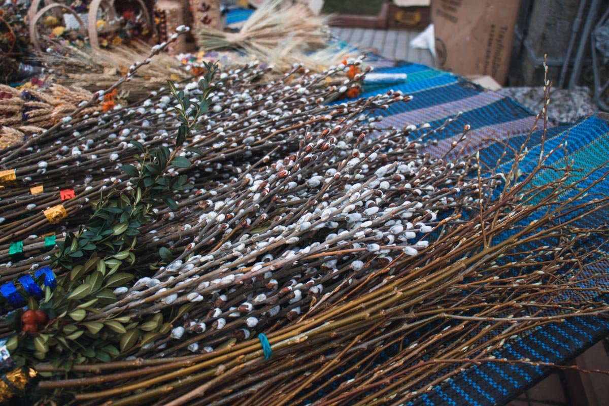 Такие букеты из веточек стоили от 15 до 35 гривен