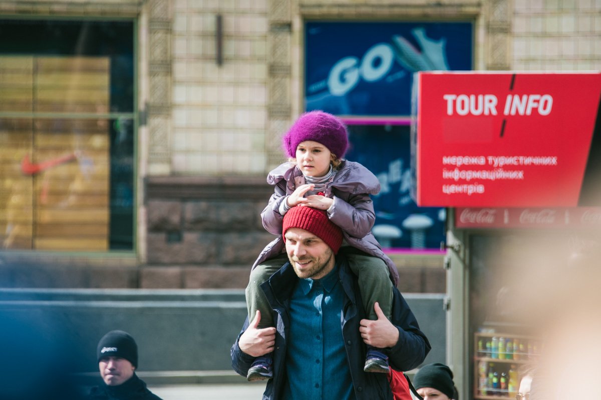 С детьми прогулка веселее 