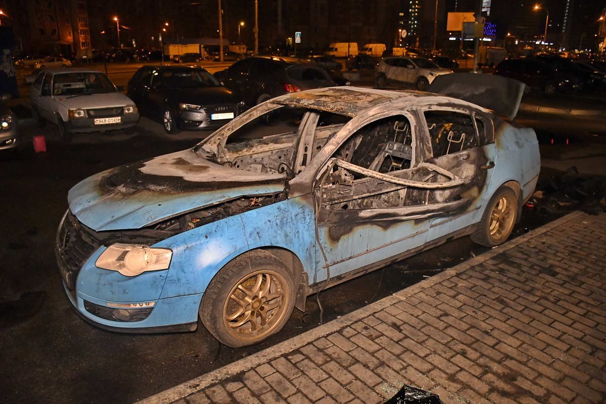 Volkswagen выгорел капитально