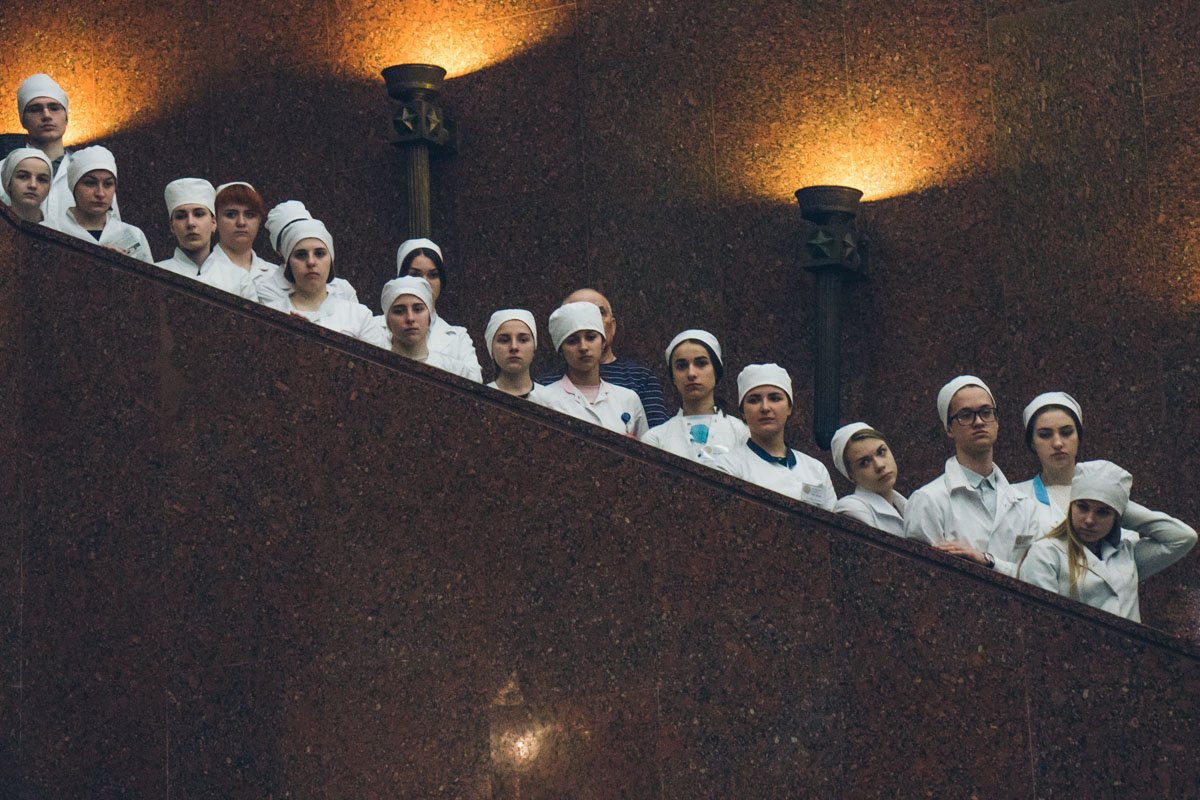 На открытие пришли студенты-медики На открытие пришли студенты-медики