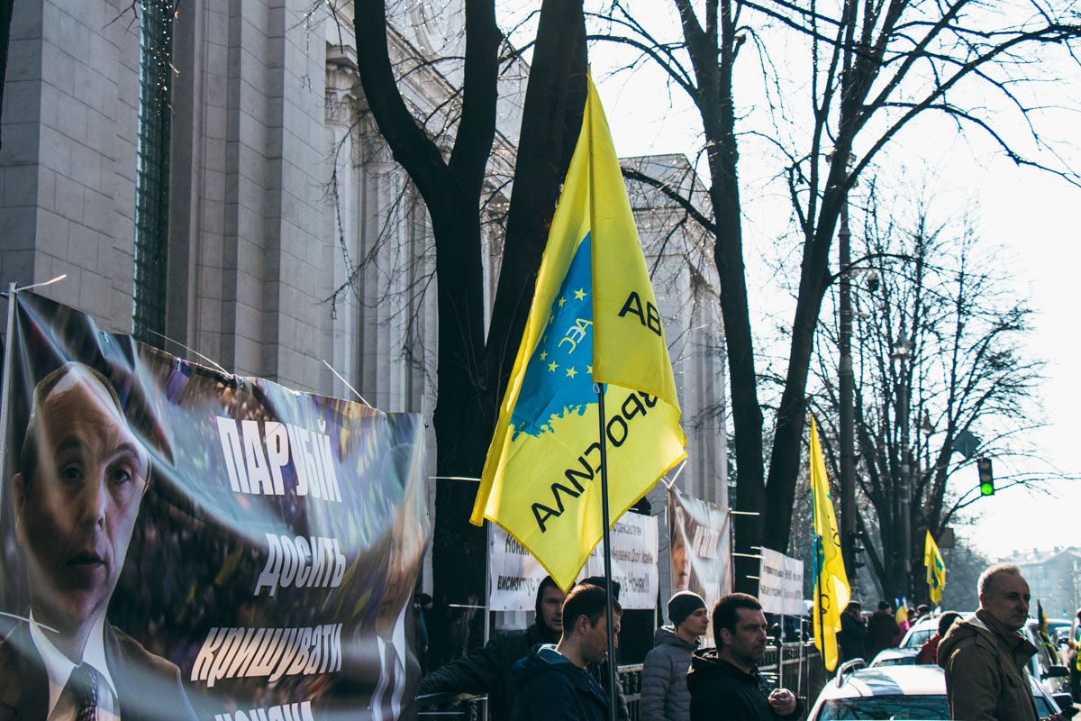 Владельцы автомобилей на еврономерах переживают, что если они не будут принимать участия в подобных акциях, то их ожидают высокие штрафы и конфискации