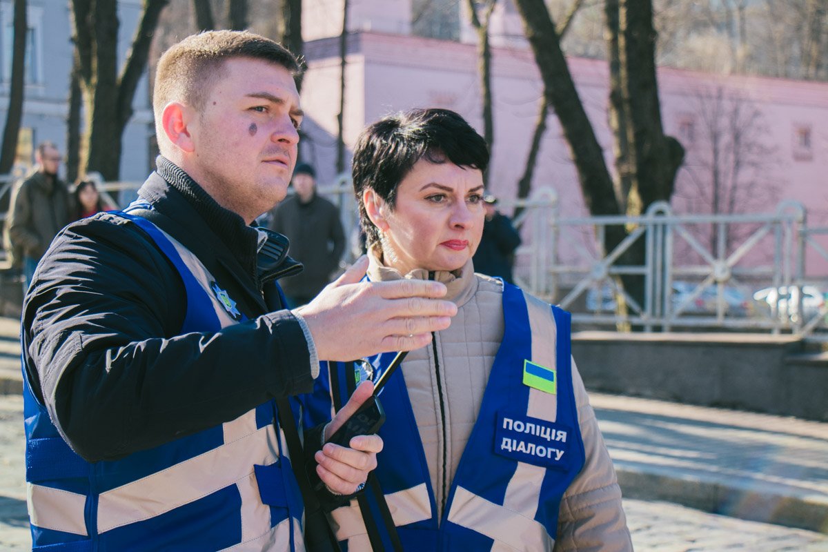 В правительственном квартале и на прилегающих улицах дежурят 1500 правоохранителей В правительственном квартале и на прилегающих улицах дежурят 1500 правоохранителей