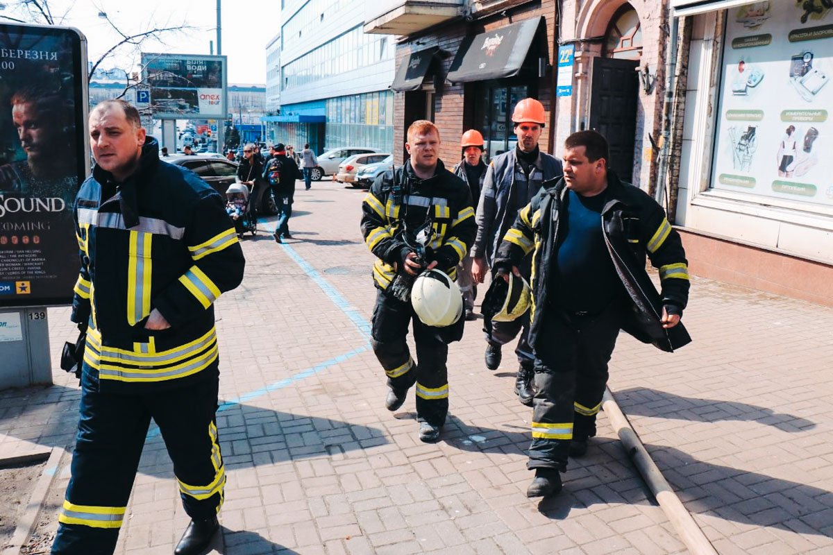На улице Симона Петлюры, 22а в доме произошло задымление