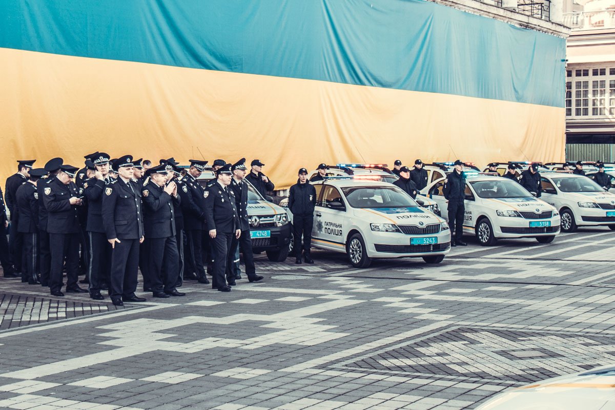 Руководство полиции 24 областей Украины на фоне нового транспорта