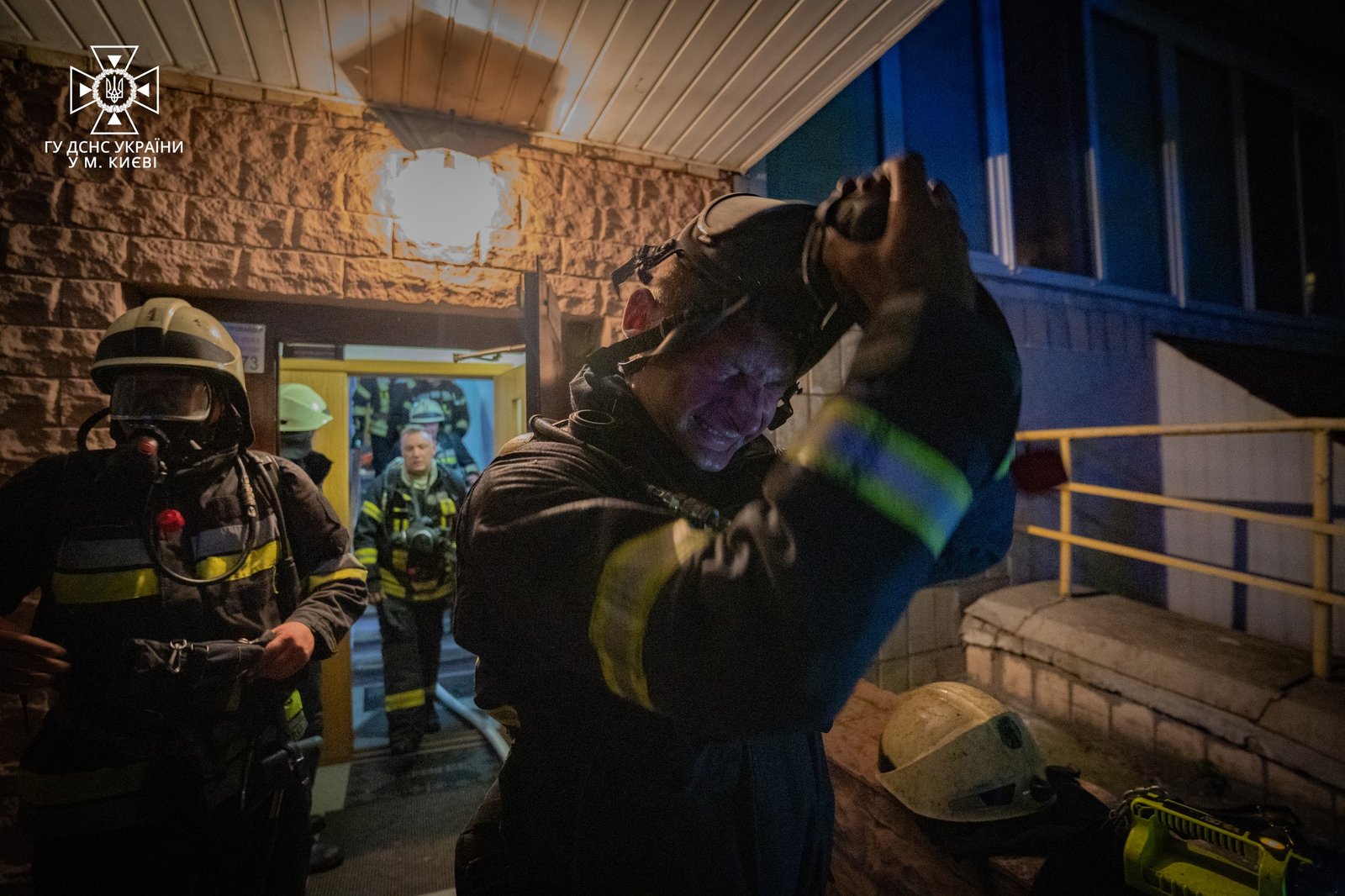 У Києві під час пожежі в Голосіївському районі в квартирі загинула жінка 2