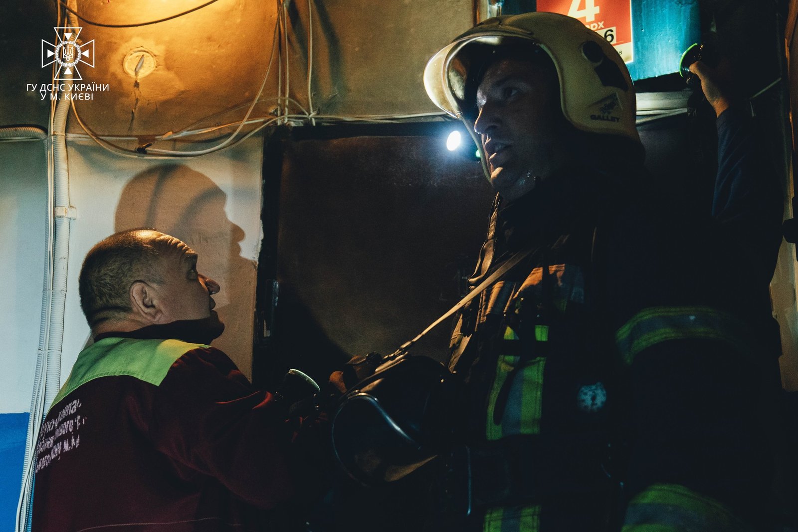 У Києві під час пожежі в квартирі загинув чоловік 4