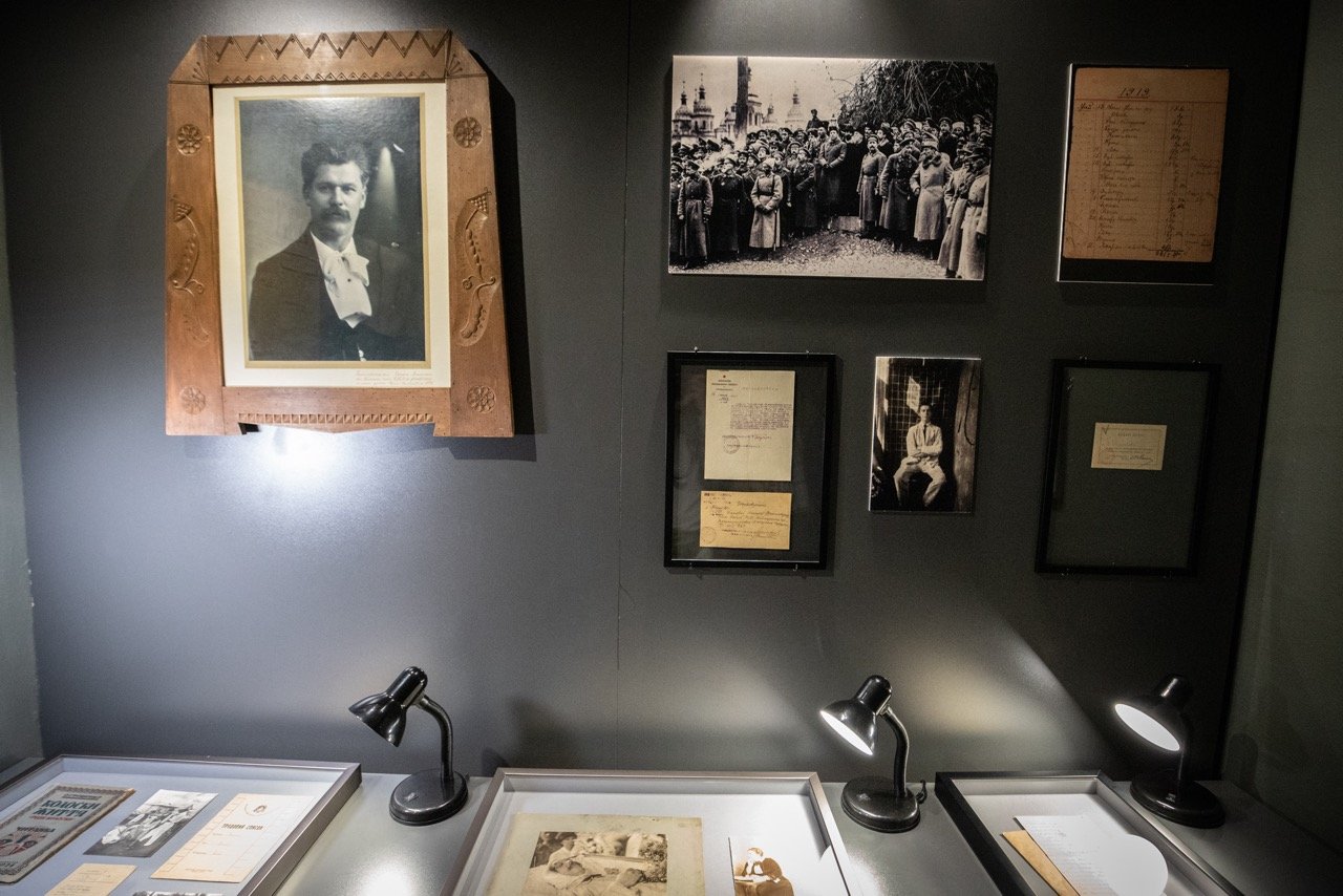 У Києві відкрилась виставка про репресії інтелігенції «[Не]знищен[н]і»: де і як працює 2