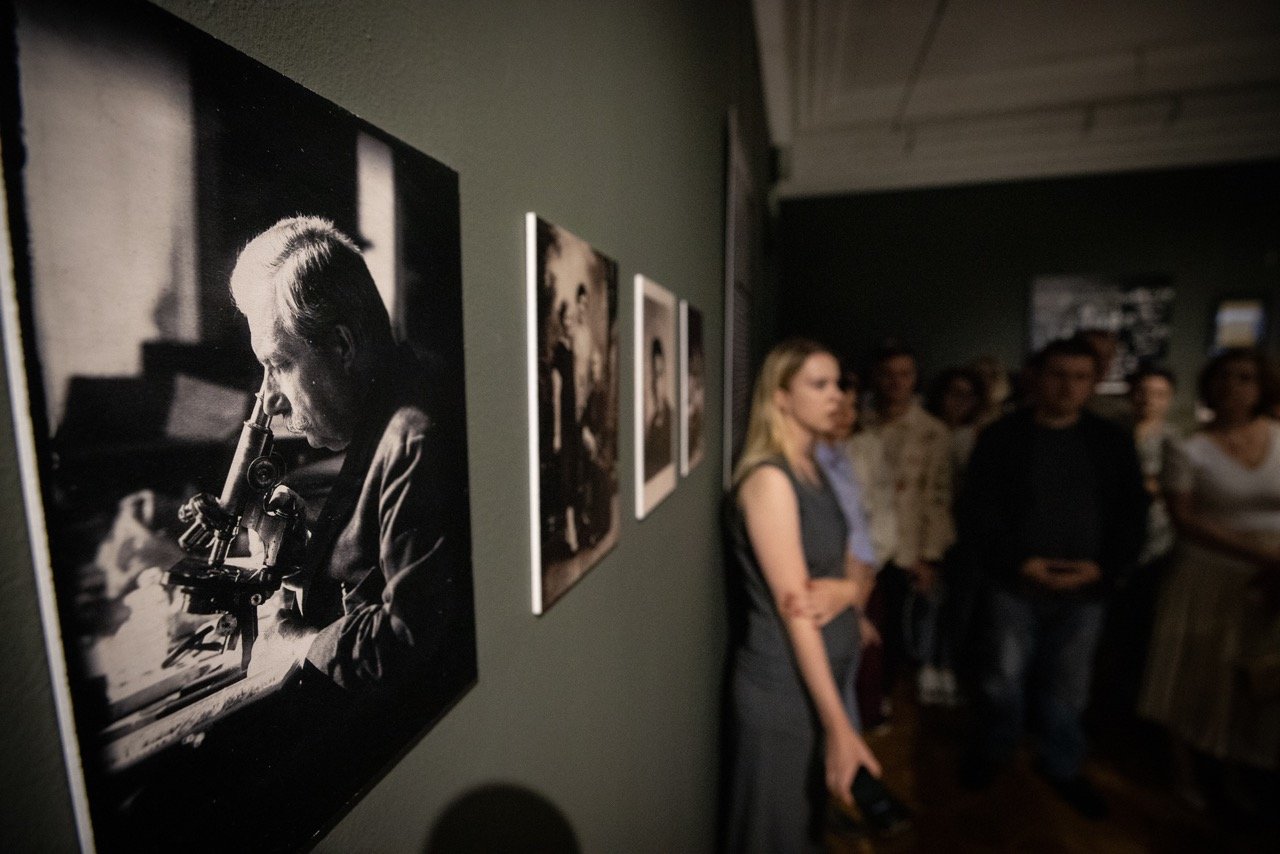 У Києві відкрилась виставка про репресії інтелігенції «[Не]знищен[н]і»: де і як працює 3