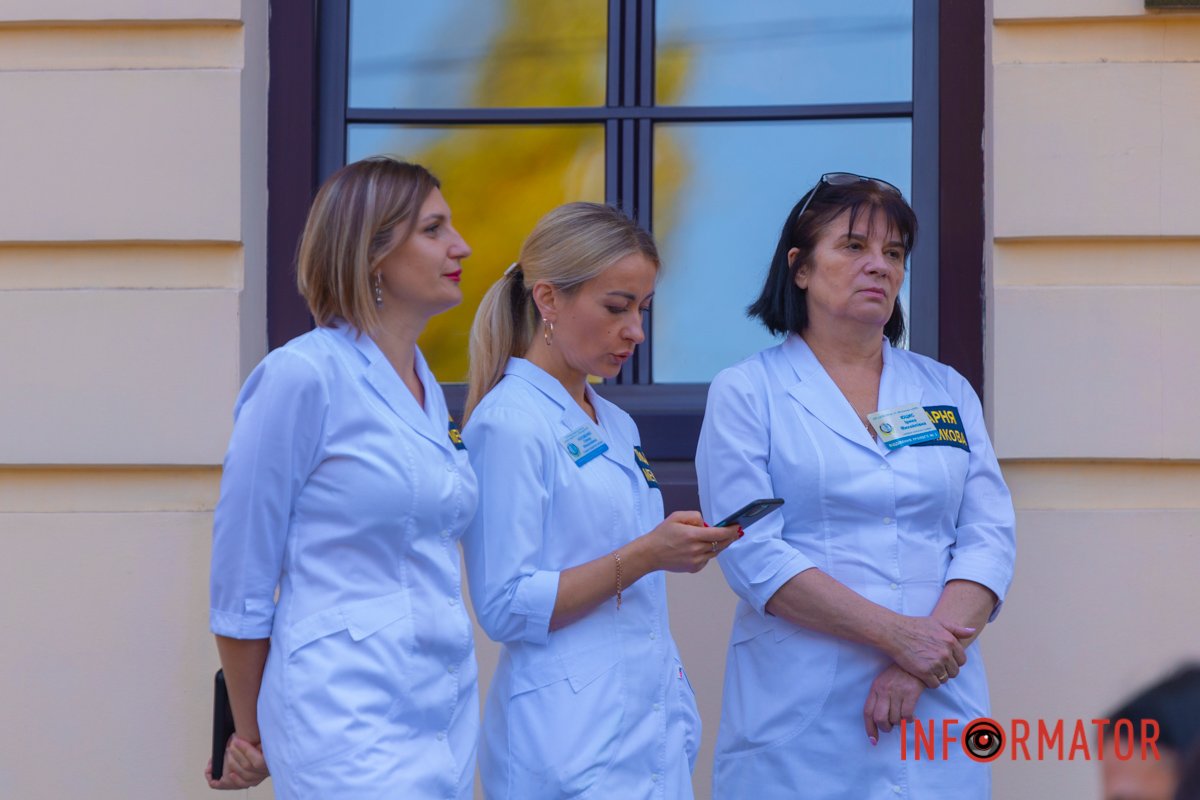 Cпівробітники АТБ здали кров і стали донорами для військових 3