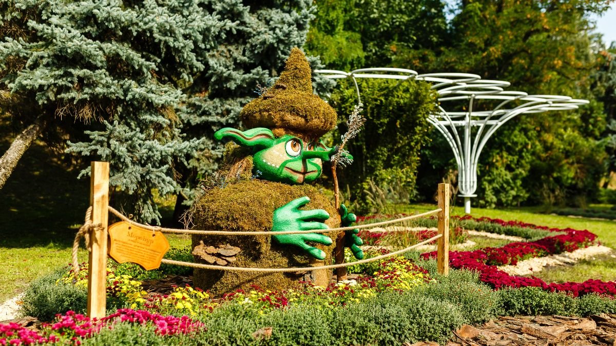 У Києві відкрився «Магічний сад» з казковими героями: де і коли побачити та зробити яскраві фото 4