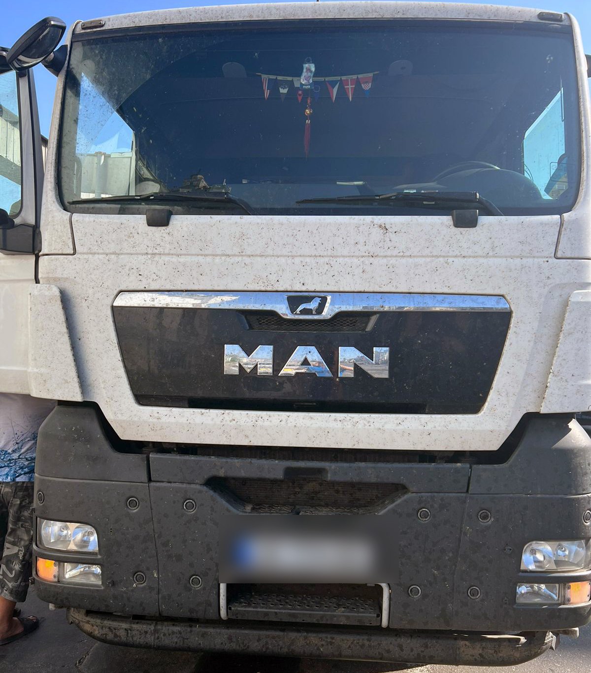 У Києві MAN переїхав пішохода: жінка померла на місці 1