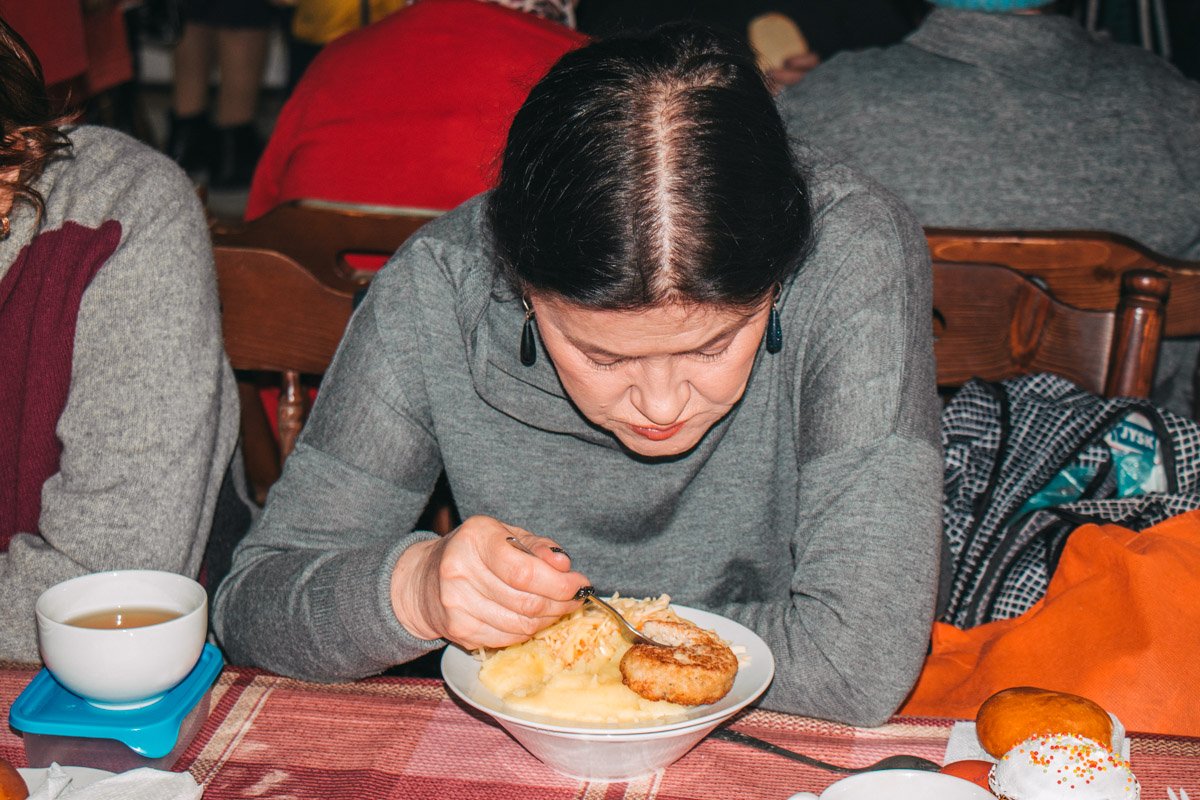 На второе было пюре с рыбной котлетой