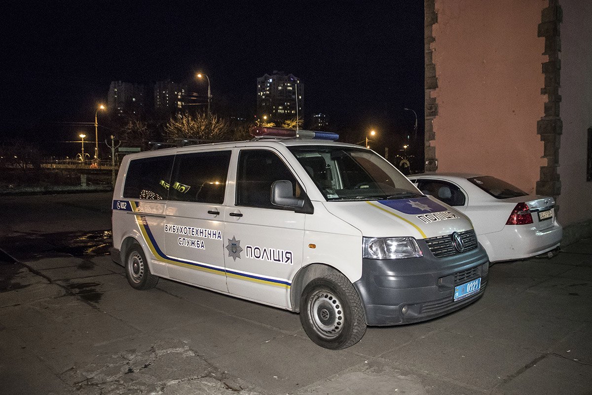 Помещение обследовали взрывотехники